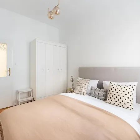 Solec Mystical Riverside Appartement